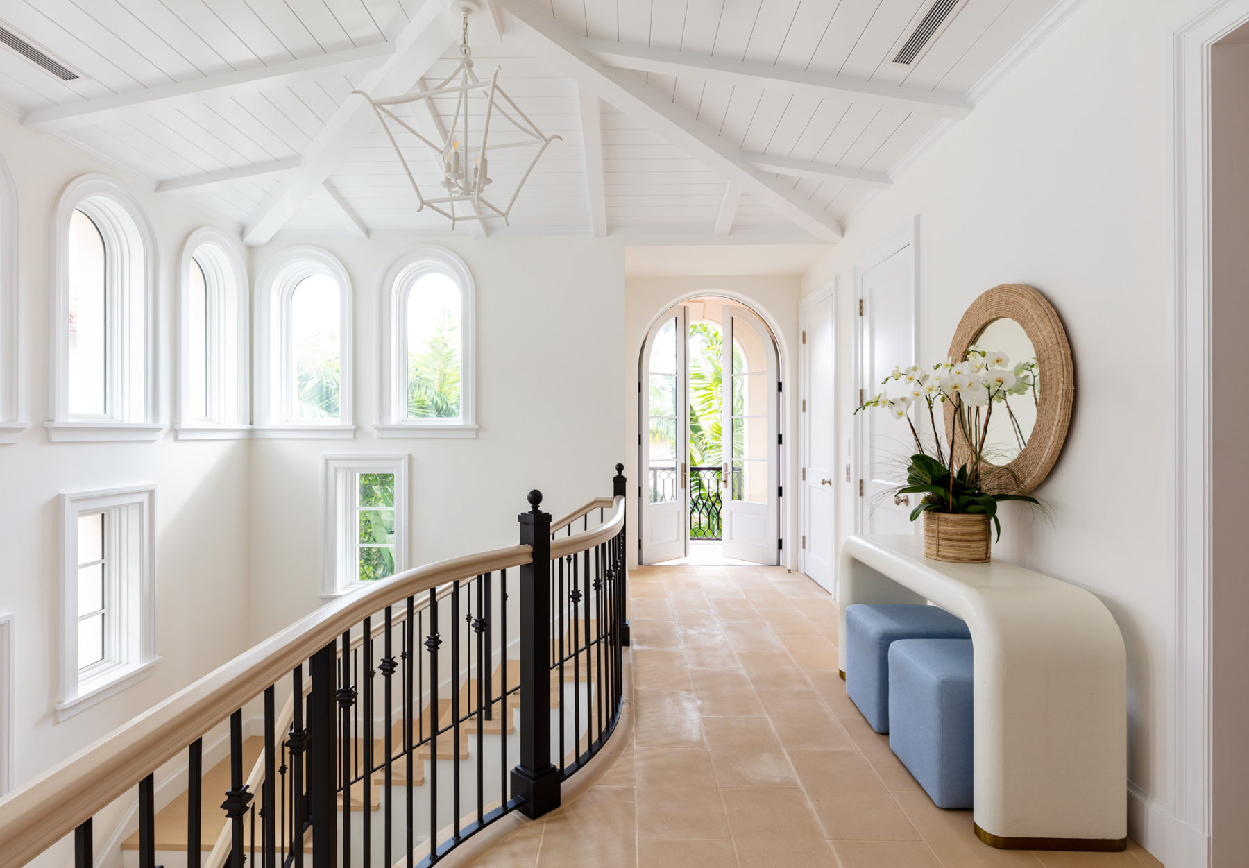 Image of Via Flagler, 1 staircase landing with arched windows